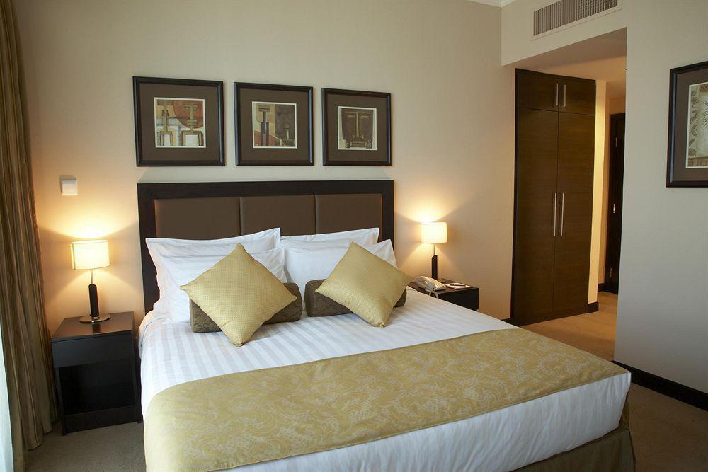 Al Manzel Hotel Apartments Abu Dhabi Room photo